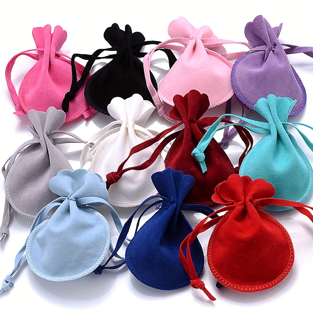 Velvet Drawstring Bags, Small Gift Bag Jewellery Pouches for Wedding Tarot  Rune Jewelry Crystal, Dice Pouch Bags 10 X 15 Cm - China Dice Bag and  Velvet Bag price