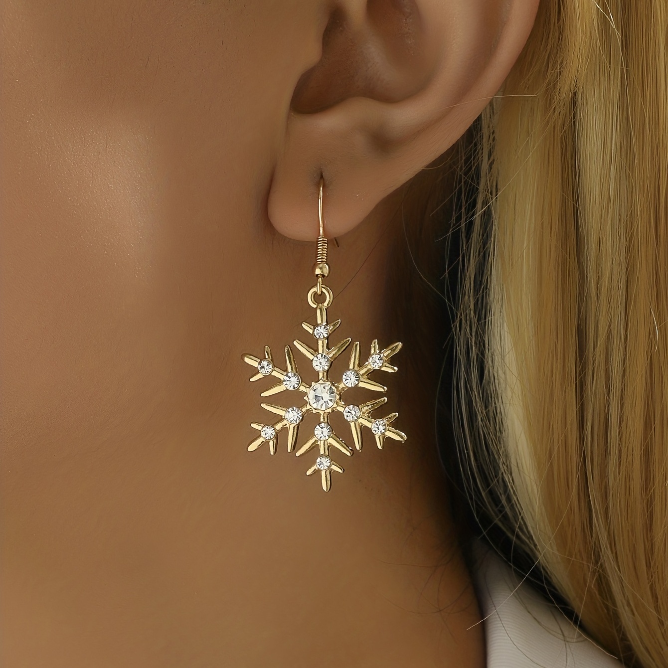 Snowflake Long Chain Design With Sparkling Zircon Inlaid Dangle Earrings  Elegant Style Copper Jewelry Party Ornaments