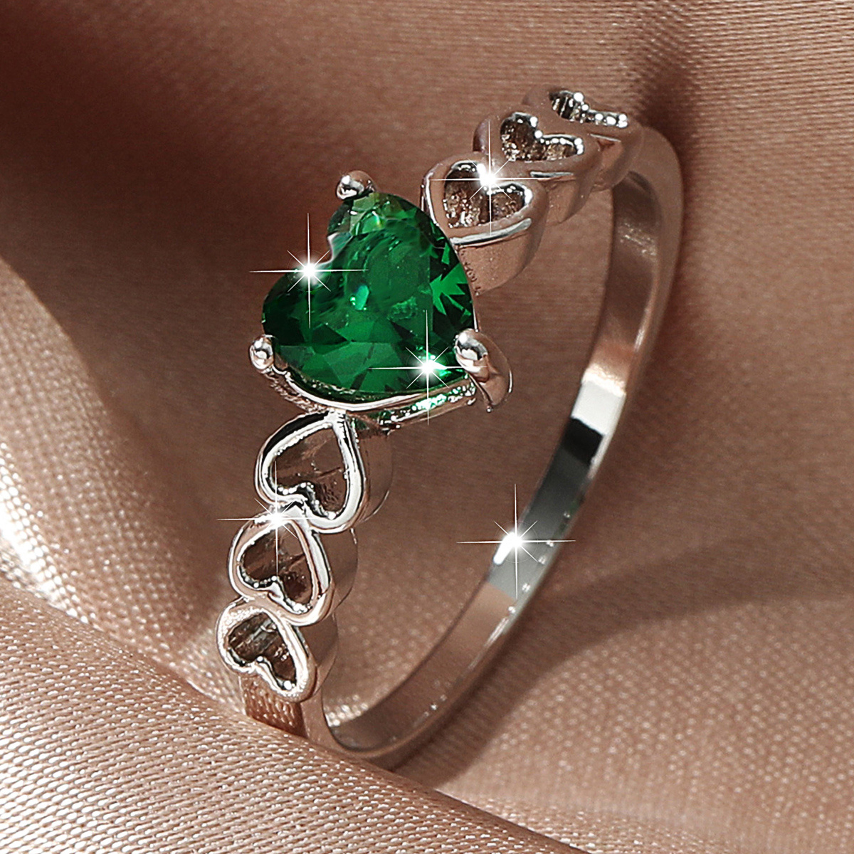 Green hot sale heart ring