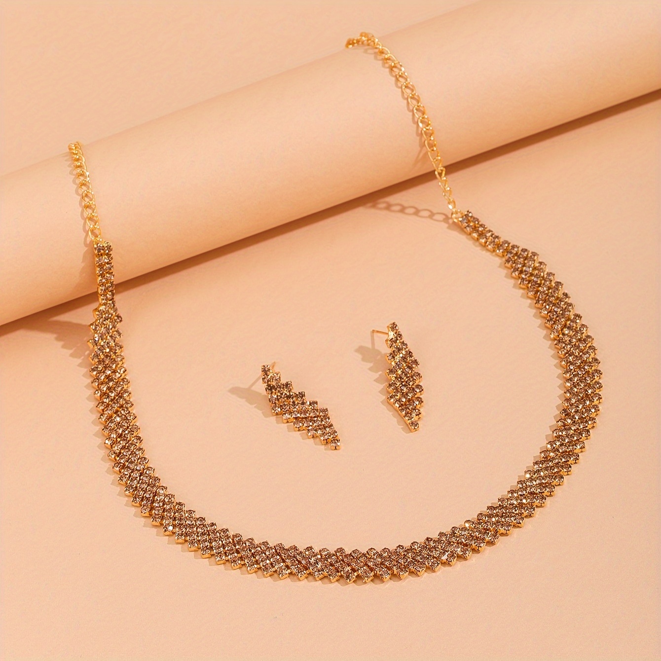 Chain set deals gold design