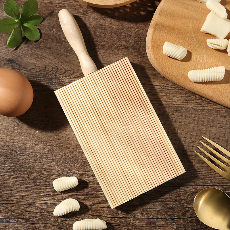 Rotella Taglia Pasta Ruota per pasta Ravioli con Impugnatura in Legno  Faggio