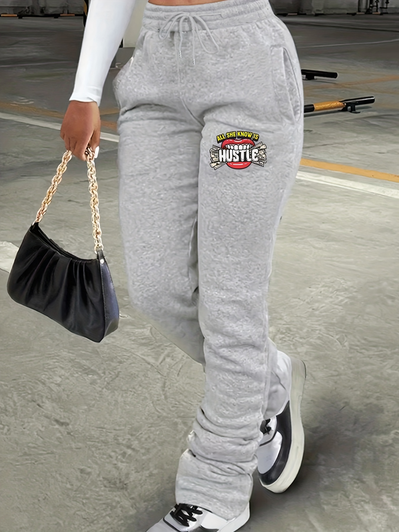 Womens graphic online joggers