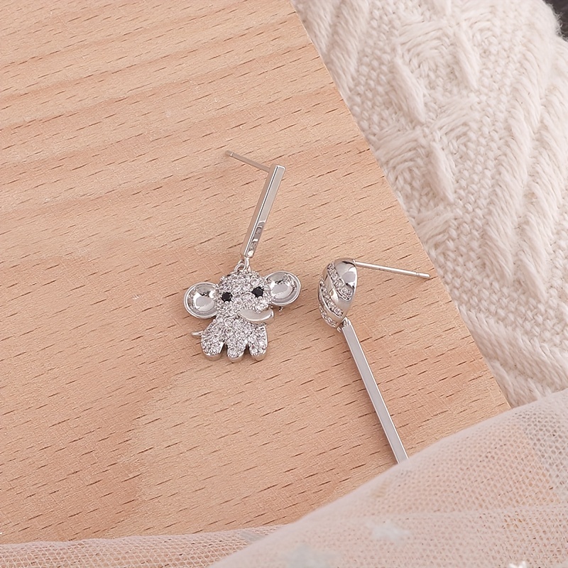 Diamond hot sale elephant earrings