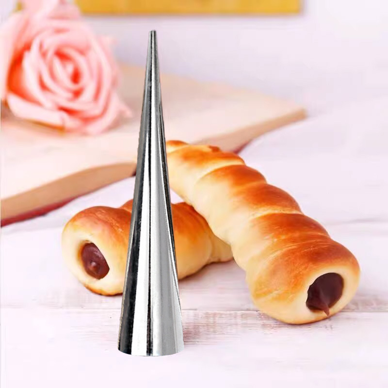 18pcs Lady lock forms Baking Roll Molds Metal Cream Horn Home