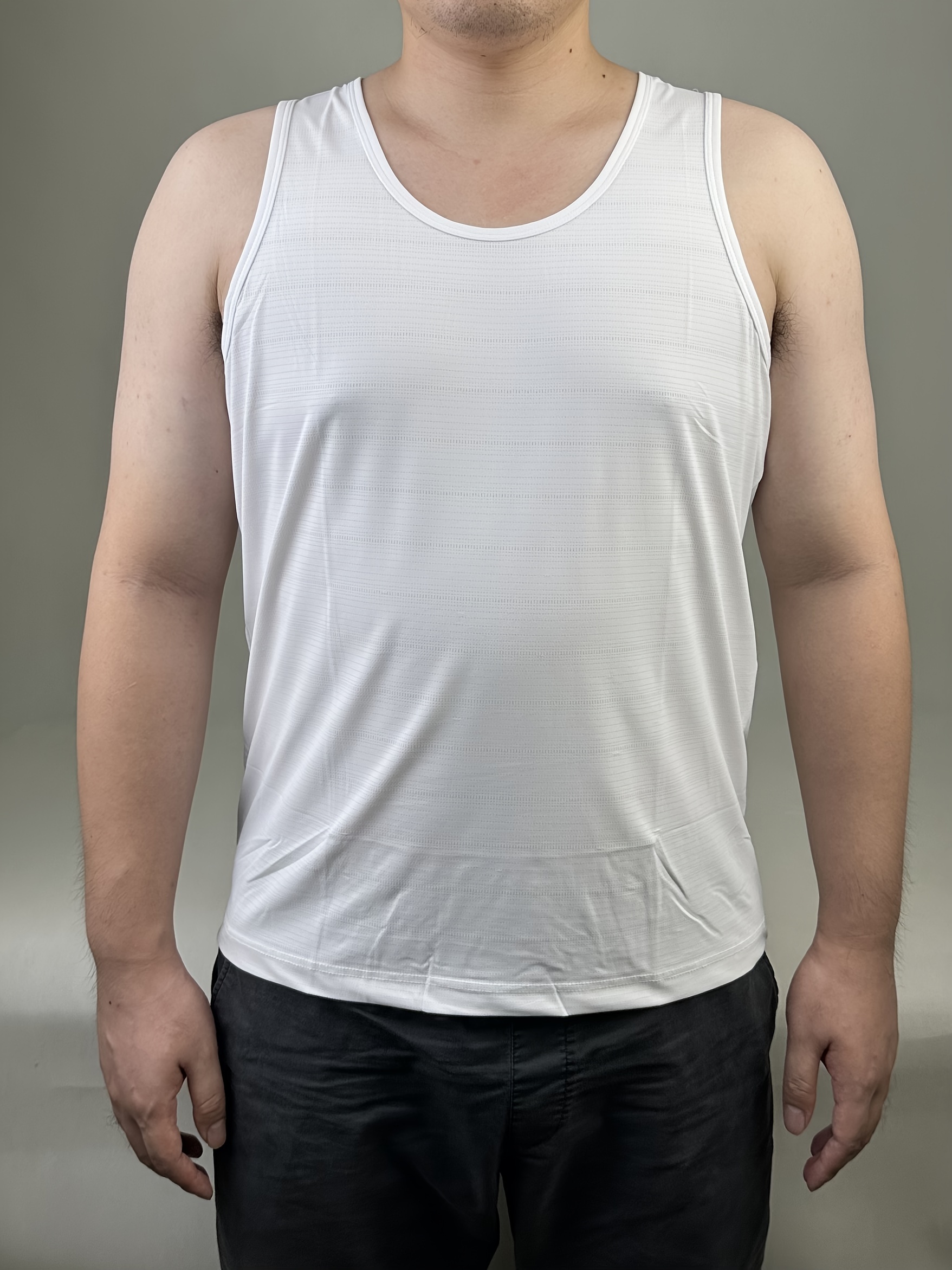T-shirt manches courtes à séchage rapide pour homme tissu de soie glace  couleur unie col en v
