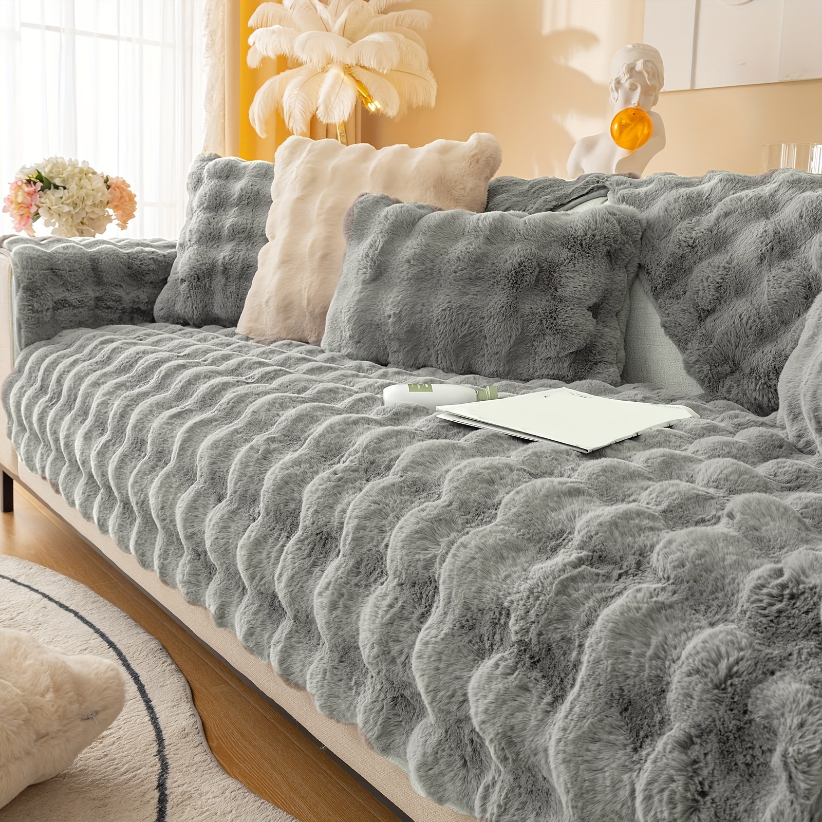 https://img.kwcdn.com/product/imitation-rabbit-plush-sofa-cushion/d69d2f15w98k18-6b4ee3fa/Fancyalgo/VirtualModelMatting/2f593f8ded29566767c949963a8cae01.jpg?imageMogr2/auto-orient%7CimageView2/2/w/800/q/70/format/webp