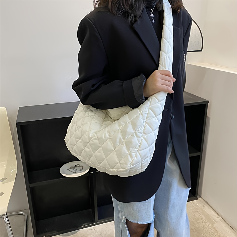  Quilted Tote Bag for Women Puffer Bag Quilted Bag Lightweight Puffy  Tote Bag Cloud Pleated Crossbody Bag Quilted Padding Shoulder Bag Padded  Hobo Crossbody Bag Zip Closure : Clothing, Shoes 