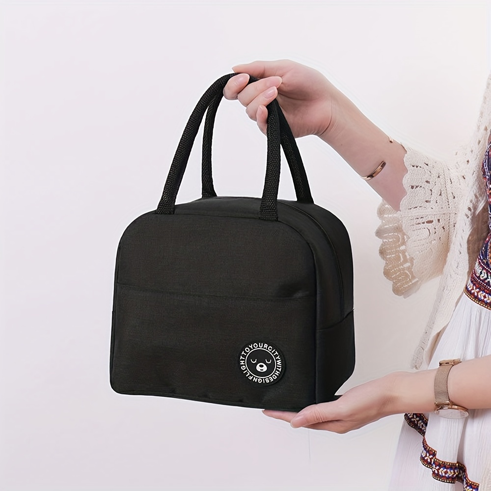 https://img.kwcdn.com/product/lunch-box-handbag/d69d2f15w98k18-16a543c3/Fancyalgo/VirtualModelMatting/1244e915a663ee24b5a86d01ad2032bf.jpg