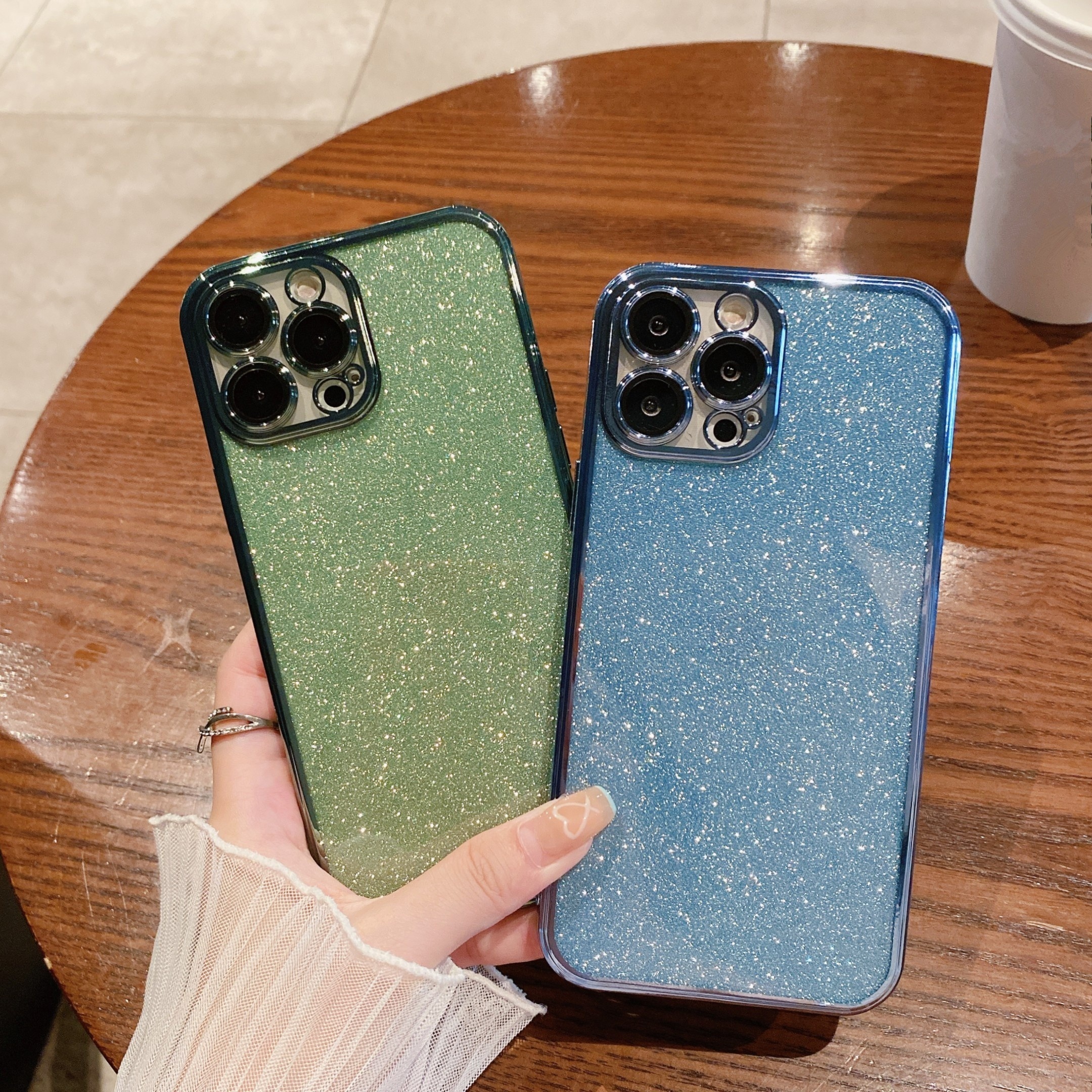 Phone cover- LV - bling  Iphone cases bling, Bling phone cases