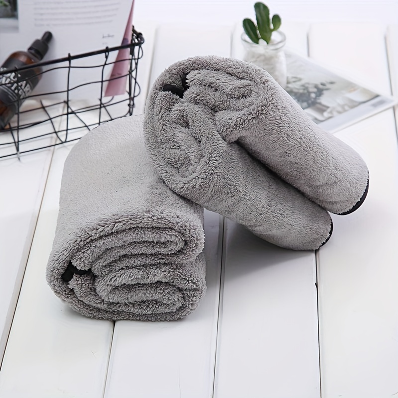 https://img.kwcdn.com/product/microfiber-car-wash-towel/d69d2f15w98k18-49243379/Fancyalgo/VirtualModelMatting/c8e479df42a56b40eff9143731b48353.jpg?imageMogr2/auto-orient%7CimageView2/2/w/800/q/70/format/webp