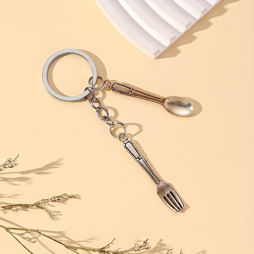 https://img.kwcdn.com/product/mini-spoon-fork-keychain/d69d2f15w98k18-b067a6c8/Fancyalgo/VirtualModelMatting/de582f3ec730f2fb9ecad8df8b9f5316.jpg