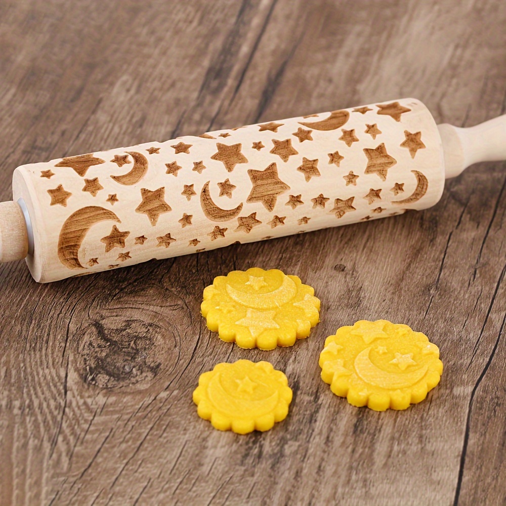 1pc Solid Wood Rolling Pin With Pattern Imprint For Baking