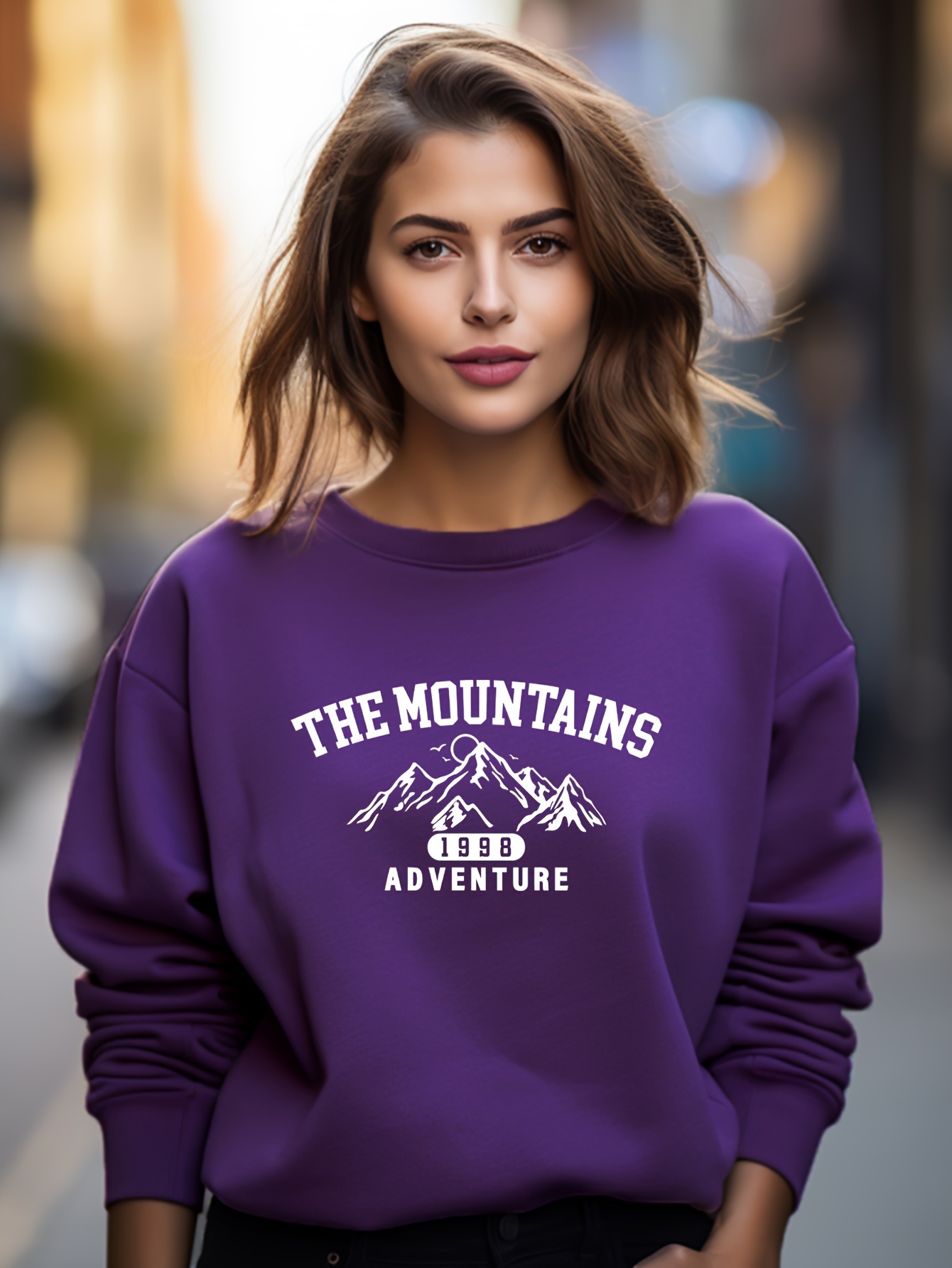 Mountain printed crew neck best sale casual sweatshirt