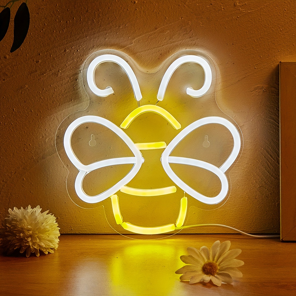 Bee Lights, 3ft 10 LED/ 7ft 20 LED Cute Battery Operated Bee String Lights  for Fairy Decor, Honey Bee Gifts for Women Girls, Bee Decorative String  Lights for Bedroom Plants Patios Party