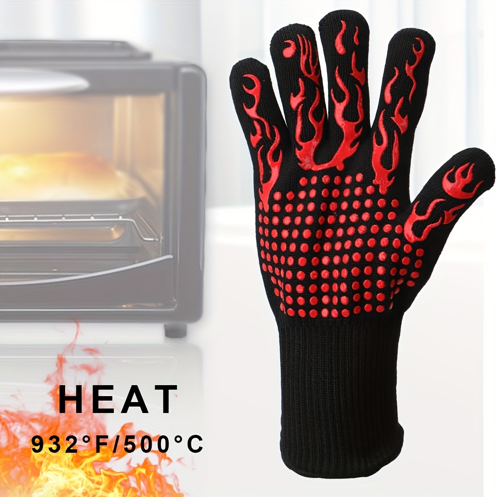  1 Pair Short Oven Mitts, Thickened Silicone Kitchen Heat  Resistant Oven Gloves, Non Slip and Hanging Loop Mini Oven Mitt for  Microwave, BBQ, Baking, Cooking and Grilling (Red) : Home 