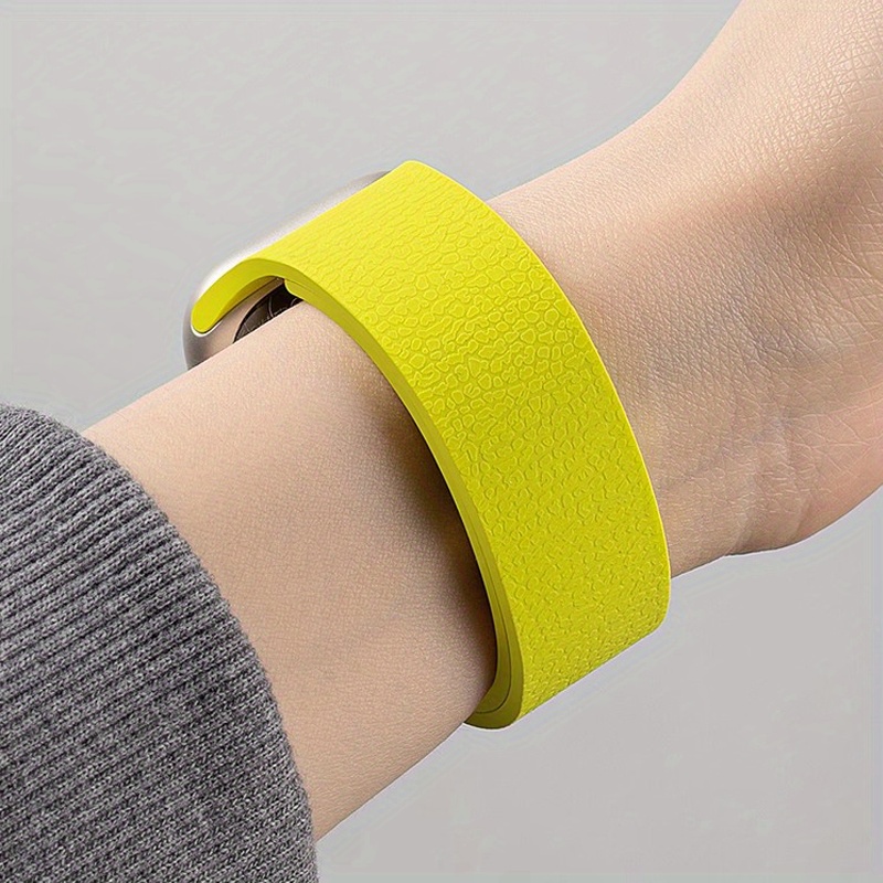 1pc iWatch Lychee Soft Magnetic Band, Suitable for Apple Watch 10/9/8/7/6/SE/5/4/3/2/1/Ultra 2, 49mm, 46mm, 45mm, 41mm, 44mm, 40mm, 42mm, 38mm. Wearable Tech Watch Strap, Smartwatch Accessory, Fashionable Wristband, Minimalist Watch Chain, Durable