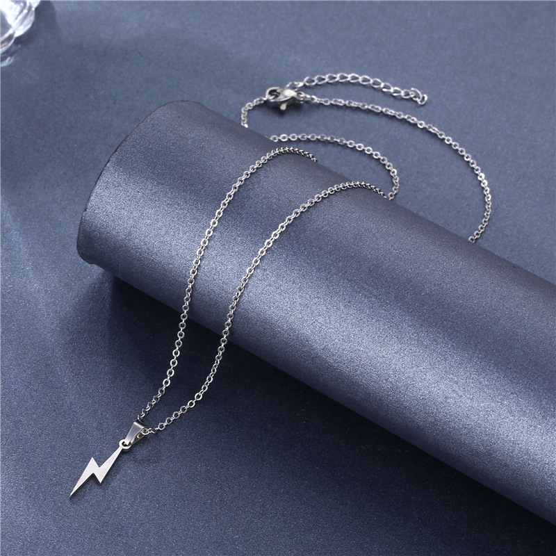 Creative Hip Hop Lightning Pendant Necklace, Unisex Style