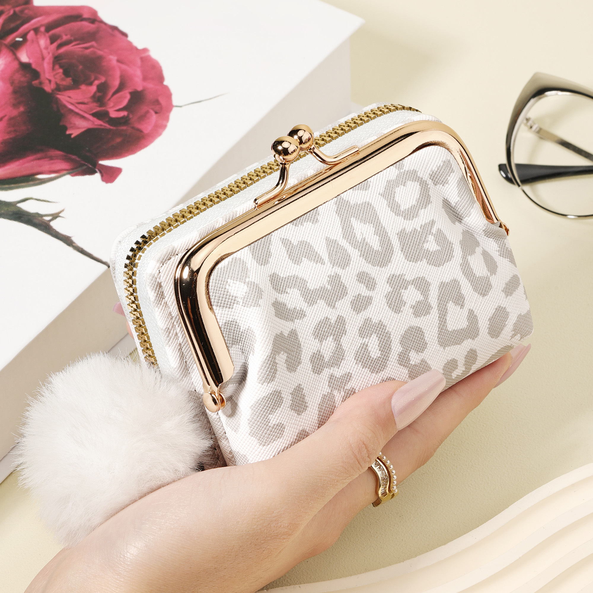 Image of New Women's Card Case Featuring A Stylish Pom-pom Accent, Short Zipper Wallet, Credit Card Holder, Women's Short Wallet