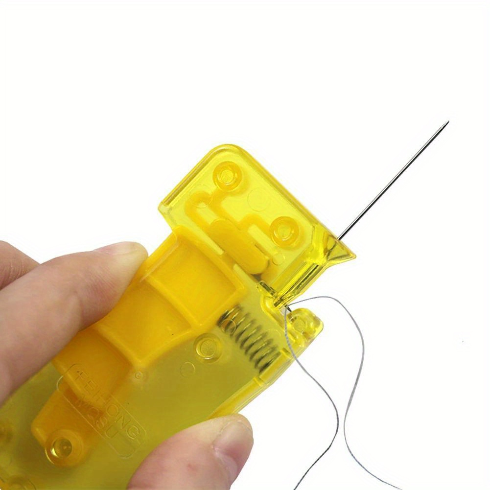 A Lemon Yellow Automatic Needle Threader, Sewing Needle Threader, Manual Sewing Machine Sewing Tool, Home Crafts And Sewing Supplies