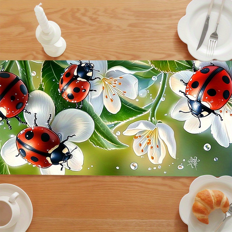 E-shop Mariechen- und Blumenmuster Tischdecke, hochwertiges und langlebiges Material, elegantes Musterdesign, verleiht Festen Atmosphäre, geeignet für