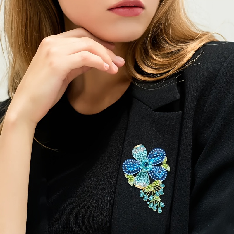 Blue Floral Theme Crystal Diamond Painting Brooch Set