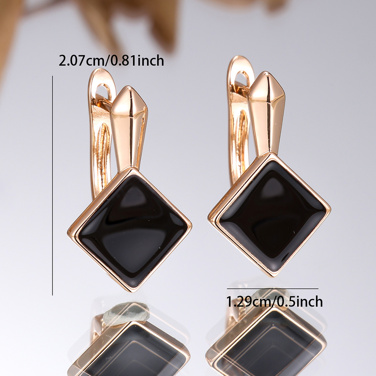 Women's Minimalist Black Square Earrings