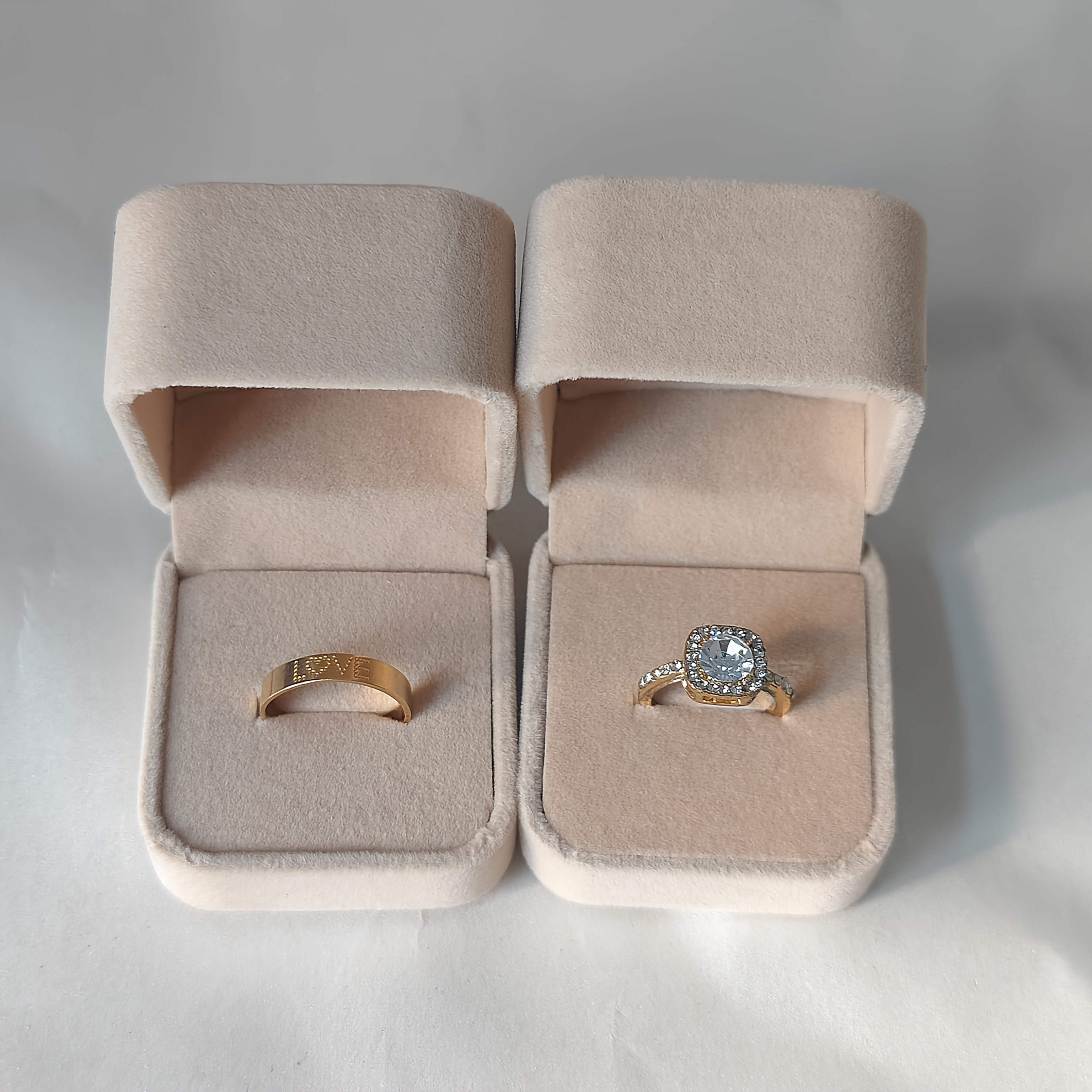 Image of 2pcs Luxury Velvet Ring Box- Non-sticky Hand Jewelry Stand, Elegant Wedding And Christmas Gift, Suitable For Valentine's, Engagement, Anniversary Gift Box Jewelry Box