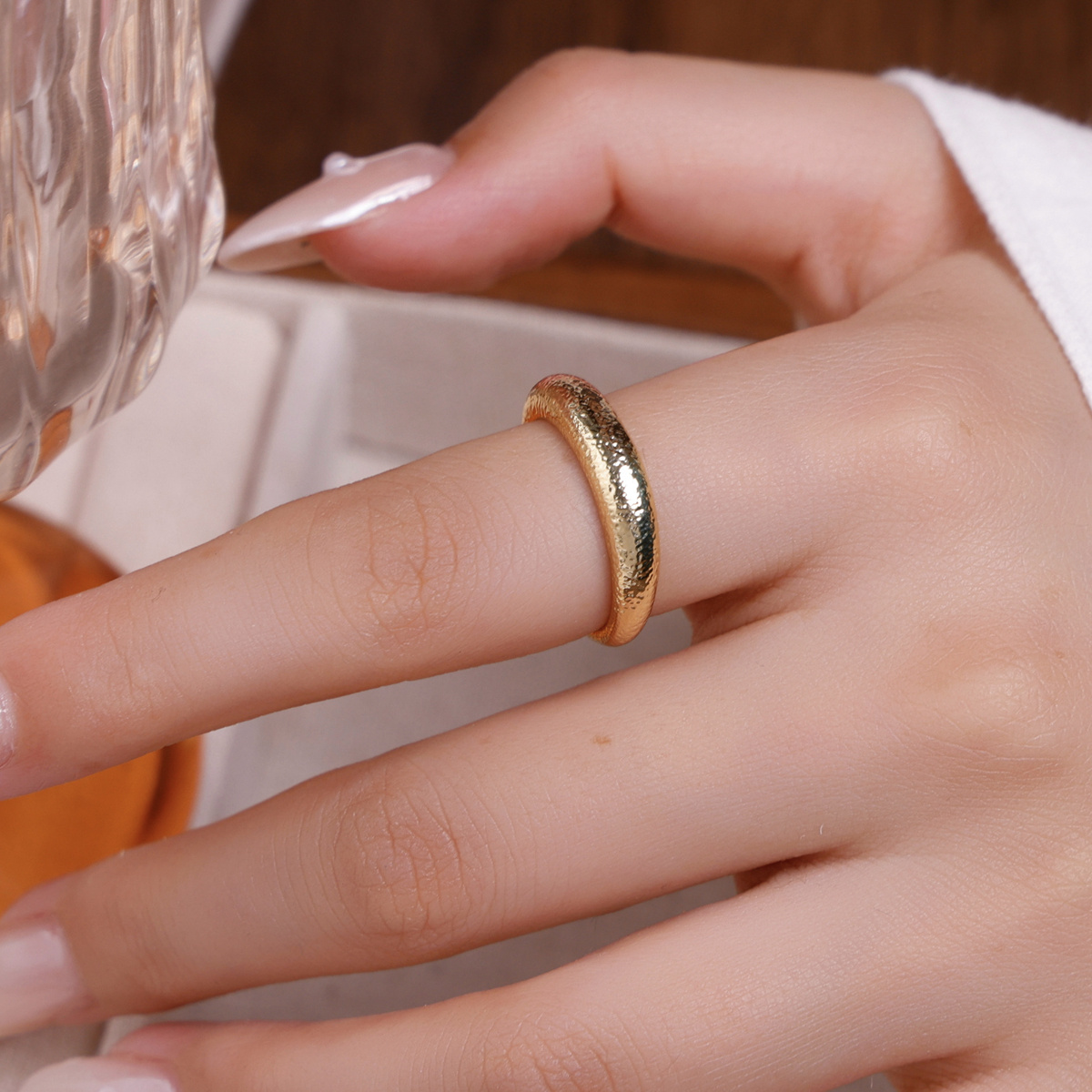 Women's Fully Hammered Concave Texture Opening Ring, Retro Style
