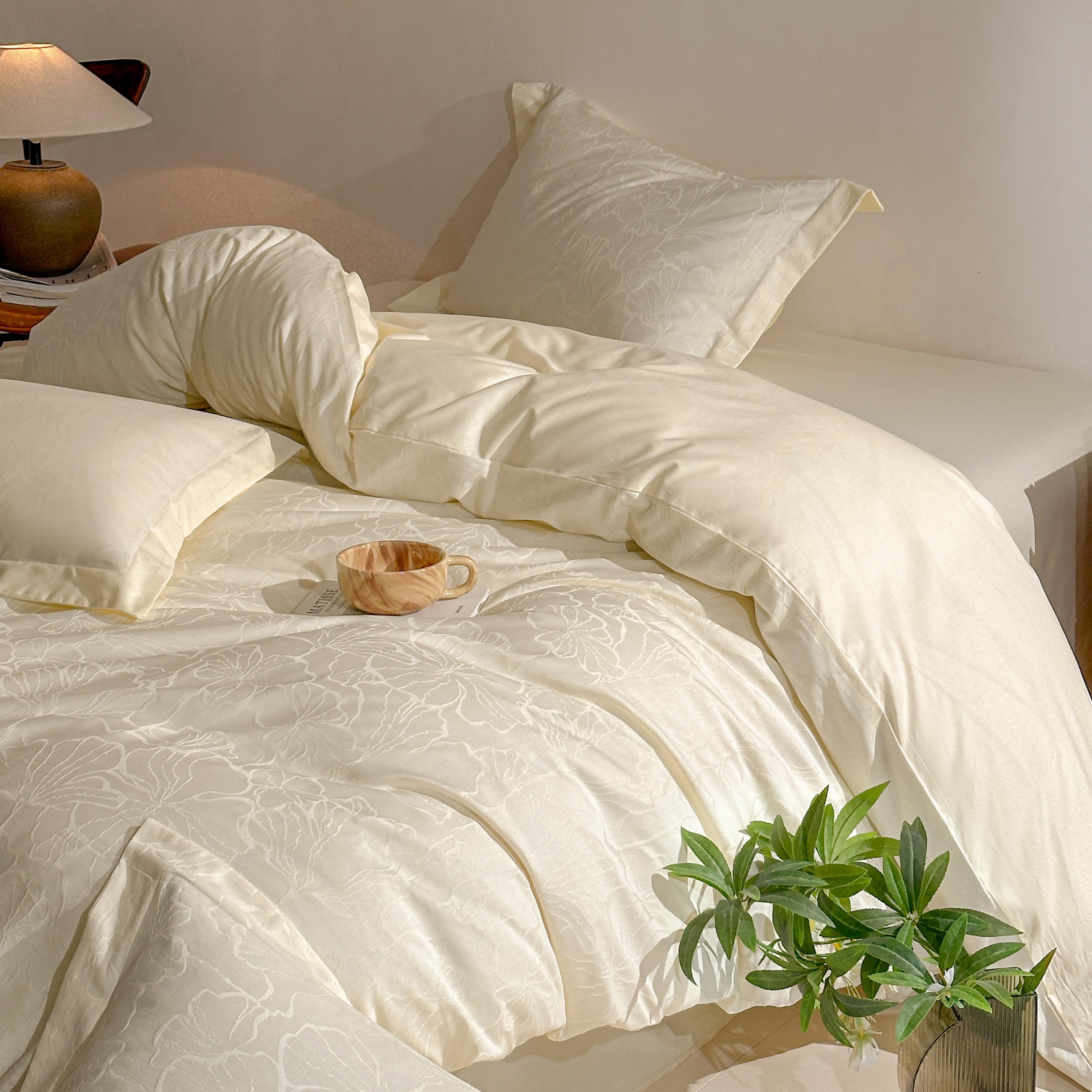 4pcs Luxury 100% Cotton High-Quality Duvet Cover Set, 1 Duvet Cover+ 2 Pillowcases+ 1 Flat Sheet, Soft Skin-Friendly Breathable, All Season for Single& Double Bed, Machine Washable, Ideal for Home, Dorm, Bedroom, Apartment& Guest Room