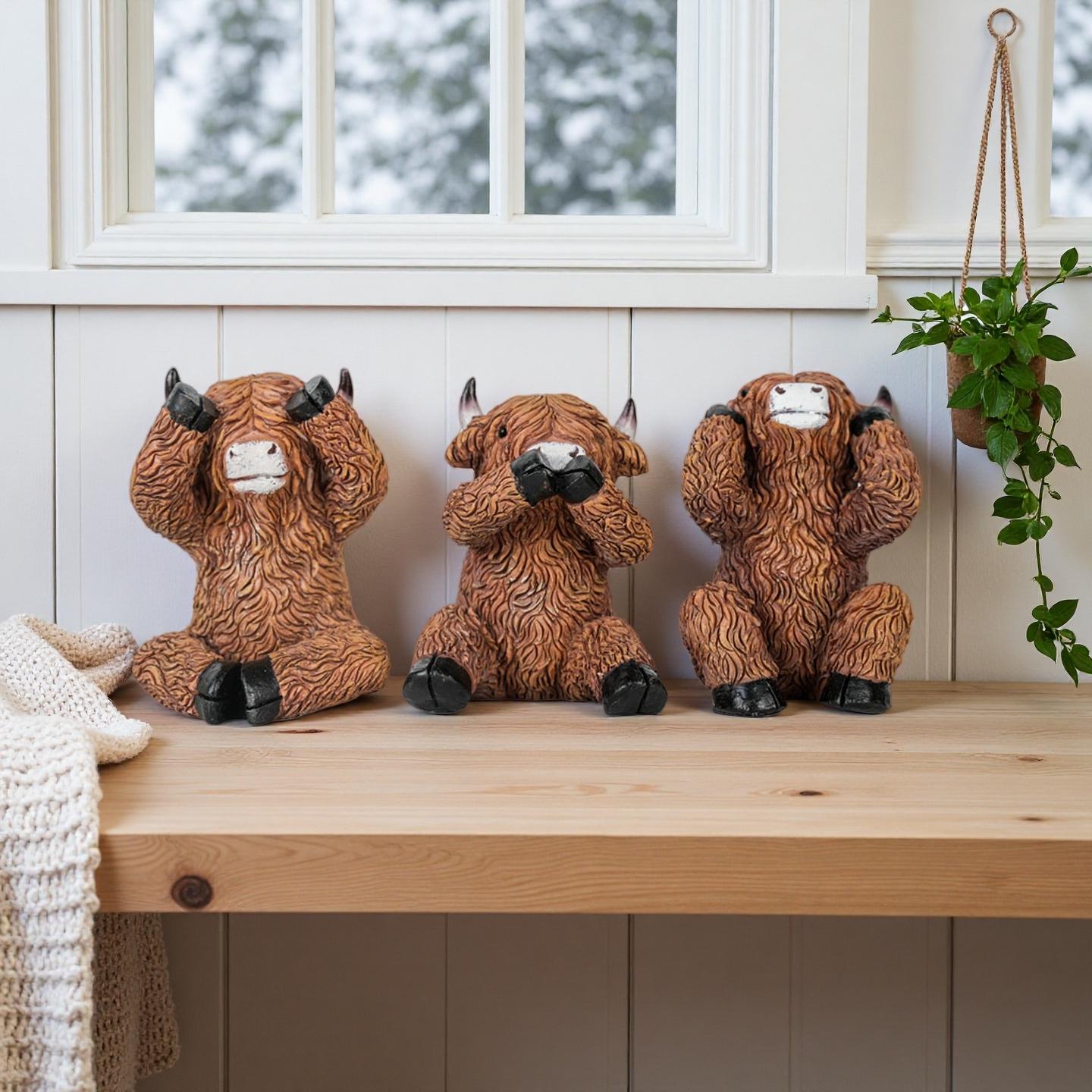 E-shop 3er-Set niedliche Highland-Kuh-Statuen, die die klassische "Kein Hören, kein Sehen, kein Sprechen"-Haltung präsentieren, geeignet für Home
