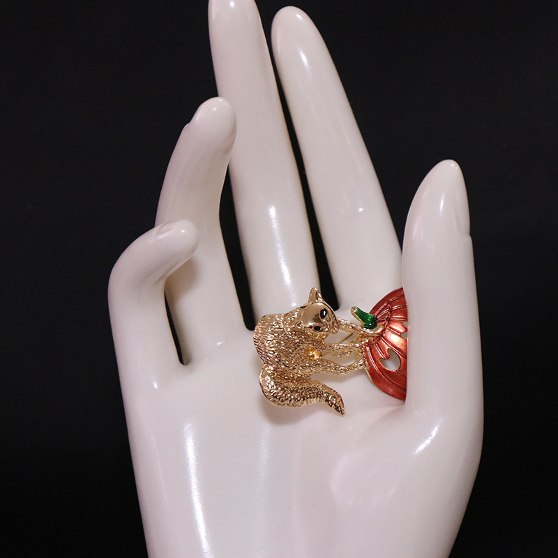 zamonaviy emalli Halloween broochi hashamatli noyob shakldagi pin ayollar moda aksessuari tafsilotlari 2