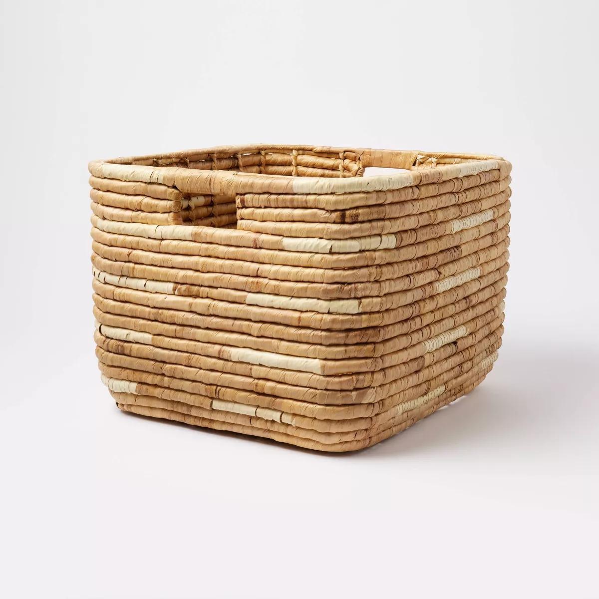 TEMU 18"x16"x12", Off-white Xl Basket With Cream Trim, Woven Water Slats, Storage