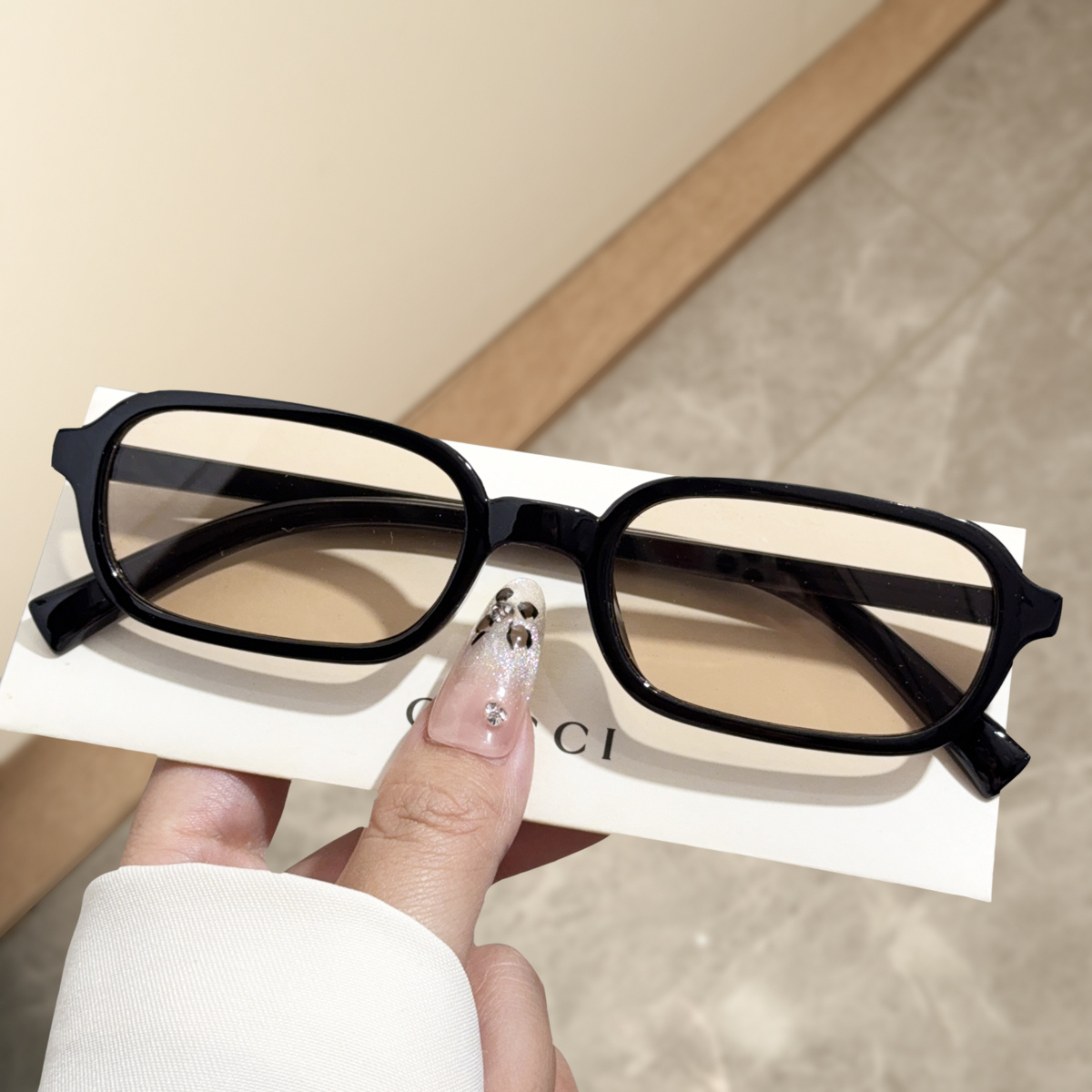 Square Frame Lightweight Sunglasses, Casual Retro Style