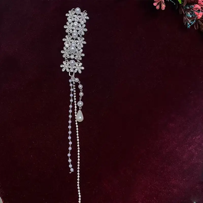 hairpiece elegant bridal hair accessory with sparkling rhinestones   pearls ethnic style tassel clip light   headwear for weddings wedding accessories Product details 5