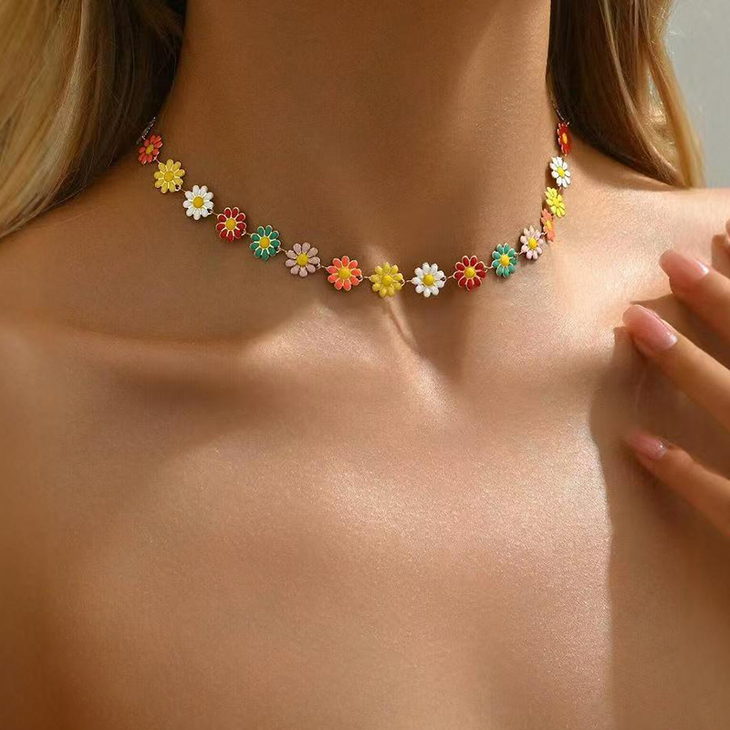 E-shop ., Damenmode Figurhalskette, Sommer Kreative Bunte Gänseblümchen Figurhalskette, Vielseitige Tägliche Dopamin Bunte Blumenkette