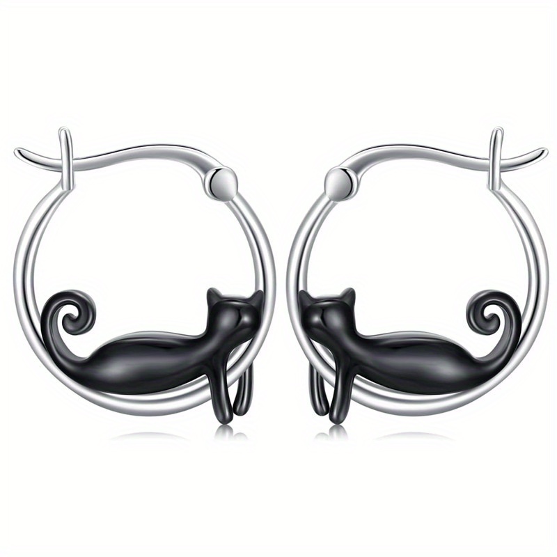 Image of A Pair Of Stylish Circular Earrings For Women Featuring A Cute And Easy Little Black , Commuting Or Party Wear, Elegant And Versatile