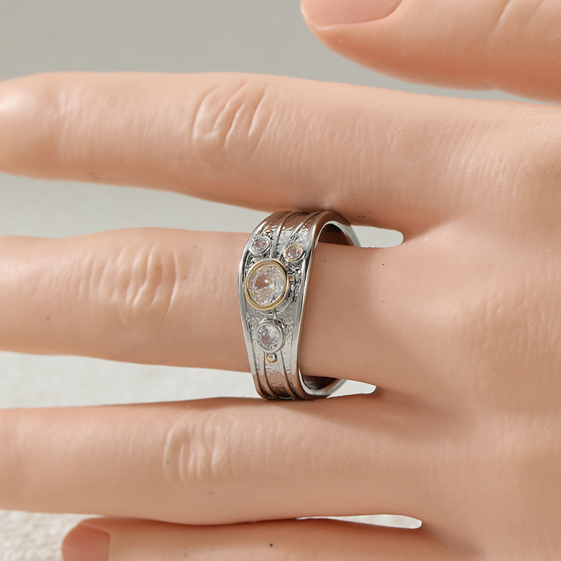 Elegant Textured Women's Wide Ring with Synthetic Zirconia