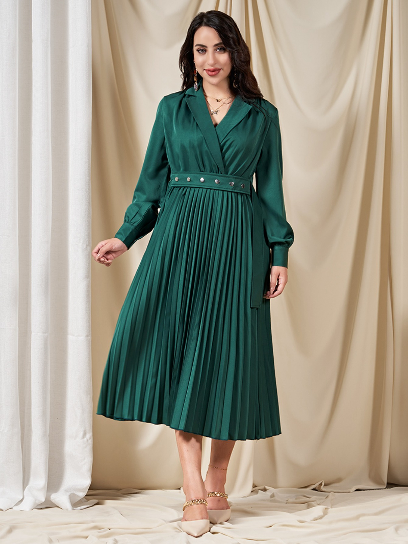 فستان ميدي2025 لون سادة للربيع والصيف