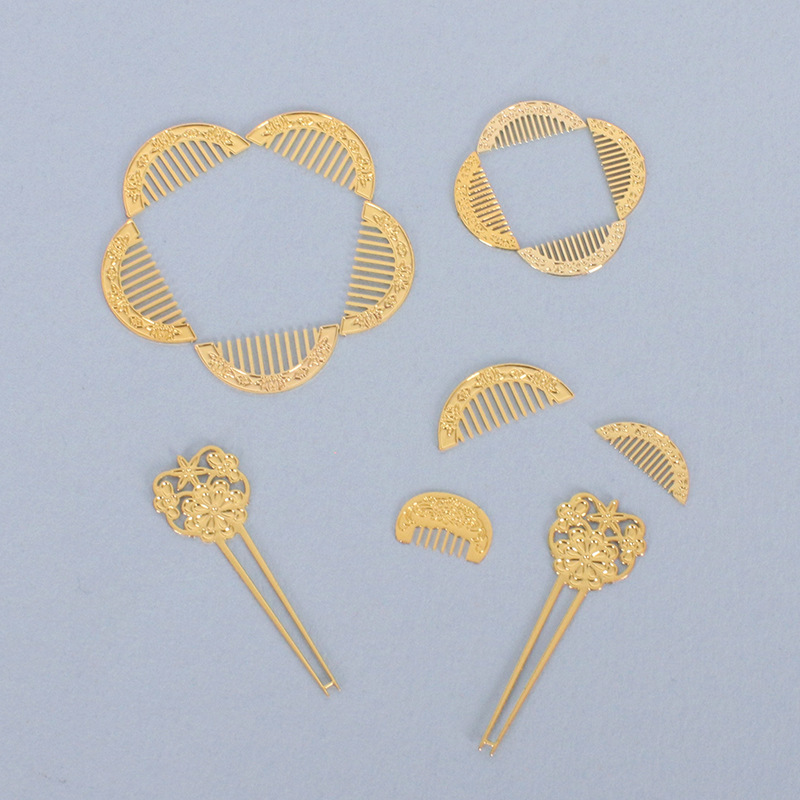 

Miniature Alloy Hairpin And Comb For Dollhouse, Ancient Style Accessory For Hanfu Costume Scene Props