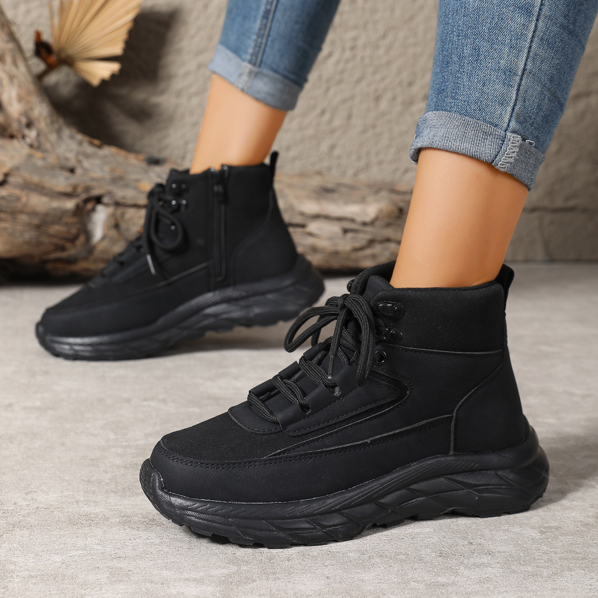 TEMU Women's Winter Thick-soled Casual Sneakers - Round Toe Lace--top Boots With Ribbed Cushioned Sole, Warm Fabric Lining & Durable Rubber Outsole