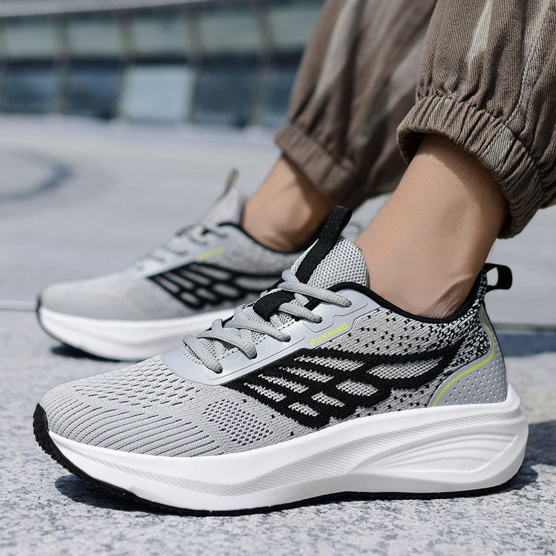 Men's Lightweight Breathable Running Shoes with Wide Toe Design