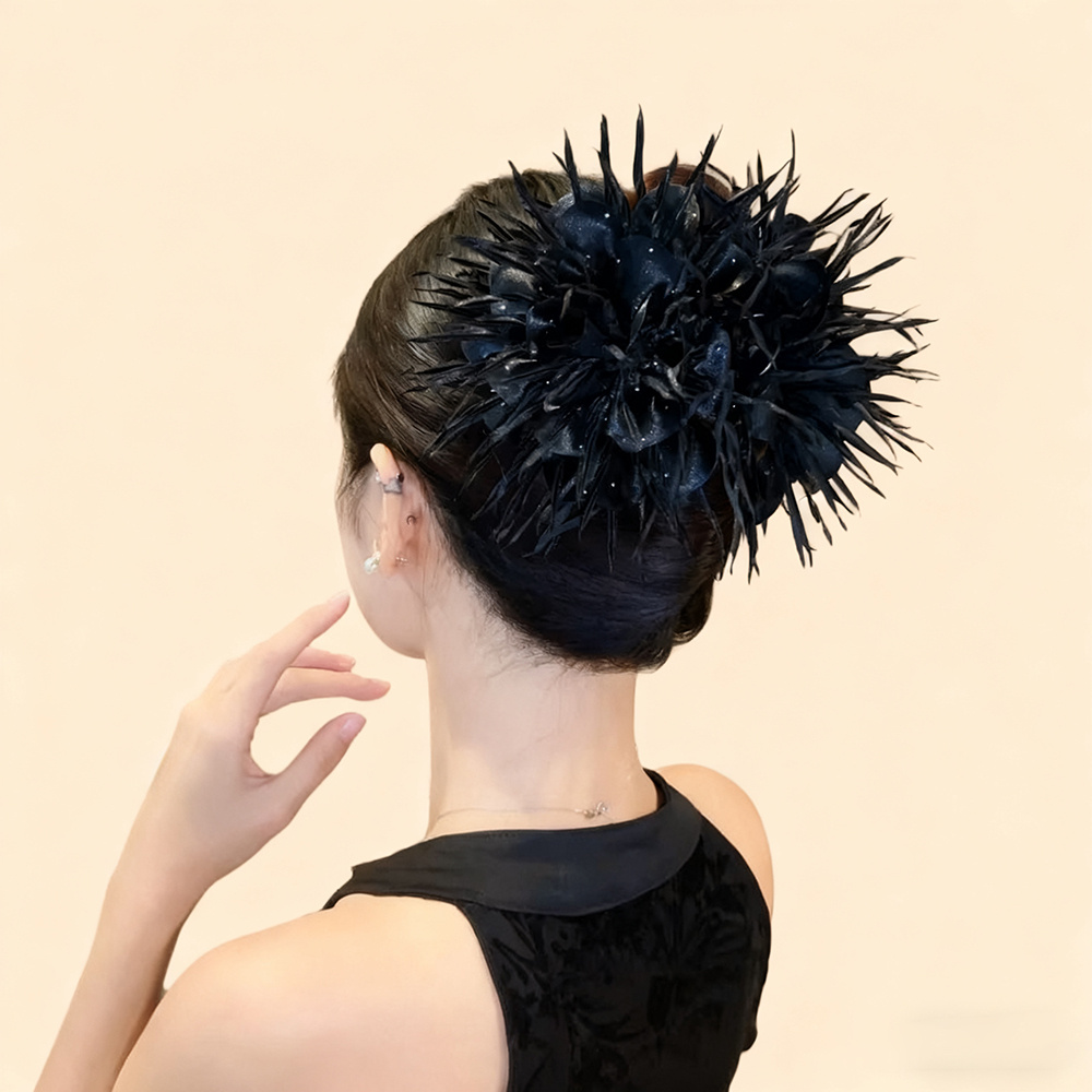 1pc New Simulation Hydrangea Large Acrylic Hair Claw Clip, Women's Fashion Bohemian Hydrangea Flower Bun Hair Clip, Shark Clip, Suitable For Daily And Holiday Party Wear