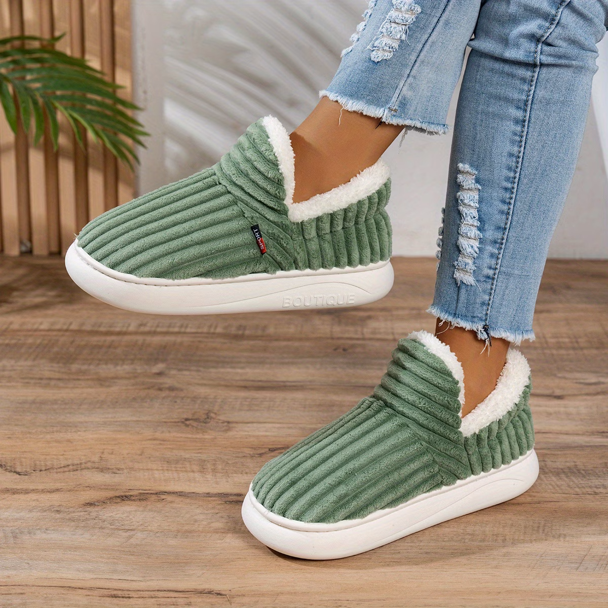 chaussures dintérieur dhiver pour femmes à semelle épaisse et doublure en peluche, style nouveau transfrontalier, chaussons pour hommes avec talon, chaussures pour femmes Détails du produit 17