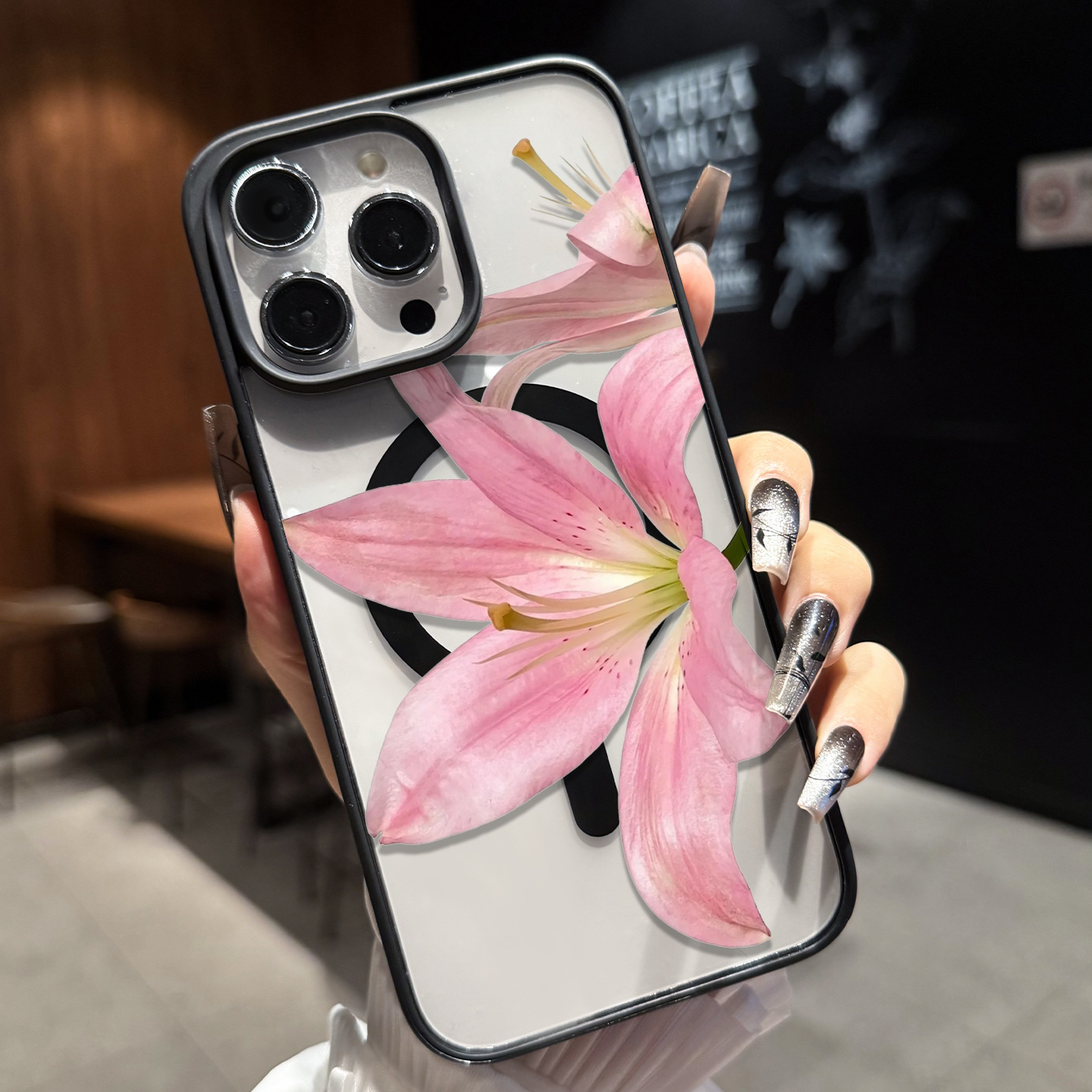 휴대폰 케이스 -   iphone 16 pro max, 15 pro 핑크 릴리 프린트, 14 pro 풀 커버리지 낙하 방지, 13   아크릴 광택 커버, 12 개인 맞춤 여성용 magsafe 무선 충전 얇은 비지문 방지, 11 패션 크리에이티브 sh에 적합한 마그네틱 휴대폰 케이스
