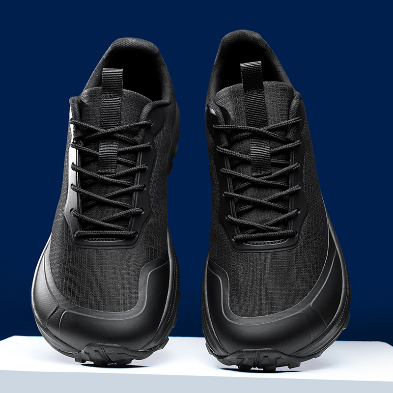 Wide-Toe Outdoor Hiking Shoes for Men