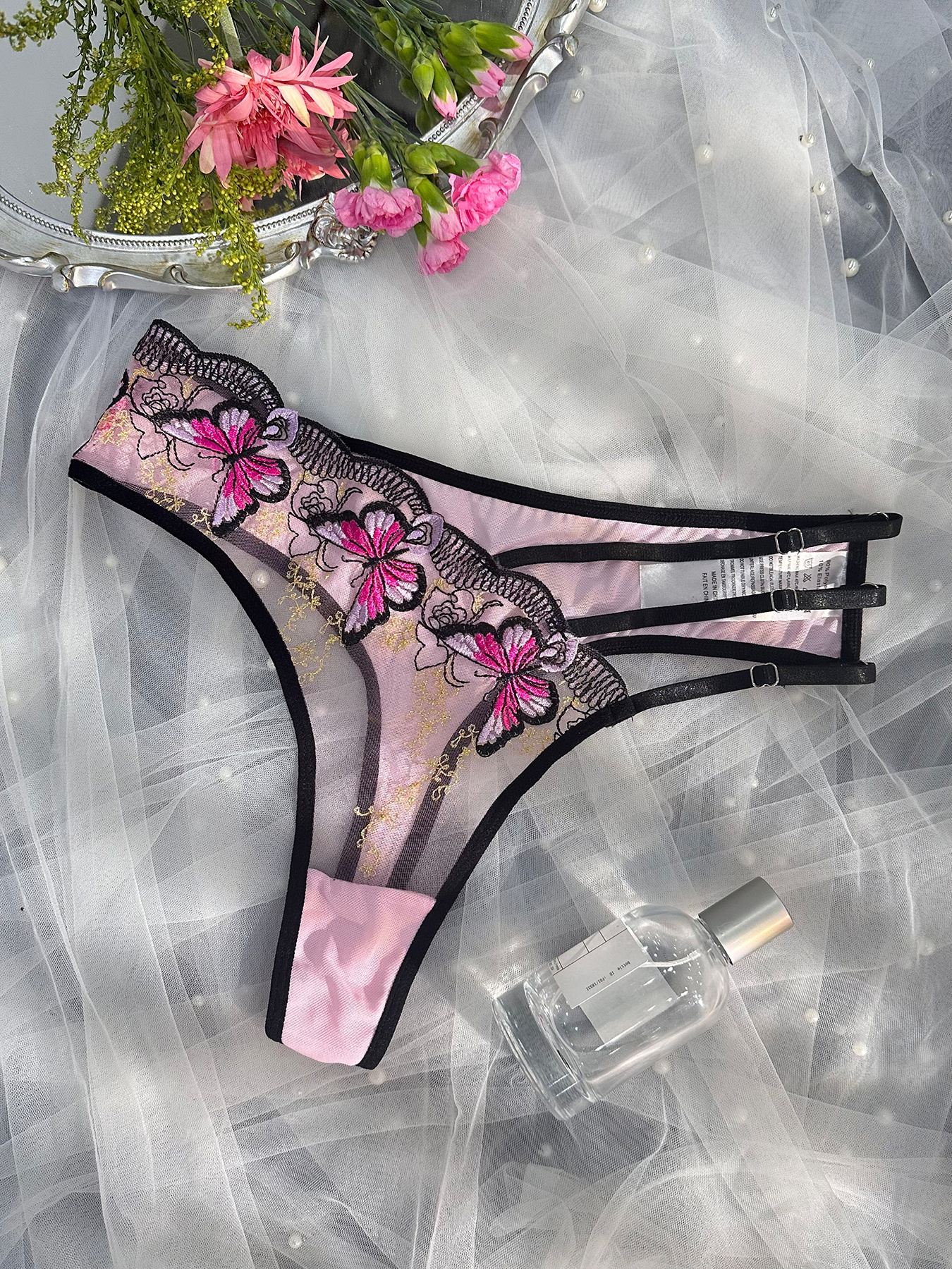 Women'S Plus Size Sheer Sexy Embroidered Lace Briefs with Asymmetrical Design, Adjustable Mid-Rise, No Padding, Medium Stretch Fabric, Lace Underwear, Elegant Underwear, Asymmetrical Briefs, No Padding Briefs, Stretchy Fabric Briefs