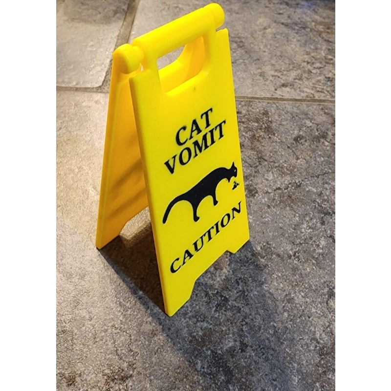 

1pc Of 5 -inch Cat Vomiting (wet Floor)