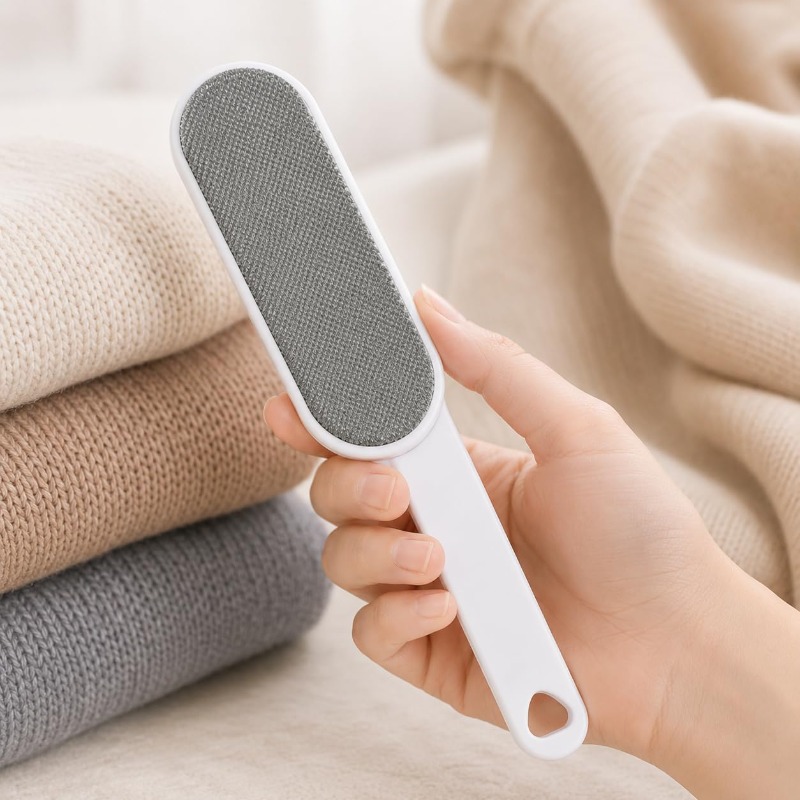 TEMU 1pc Pet Hair And Dust Brush, Manual Electrostatic Adhesive Dusting Brush, Home Cleaning Brush, Random Style, Pet Hair Cleaning, No Electricity