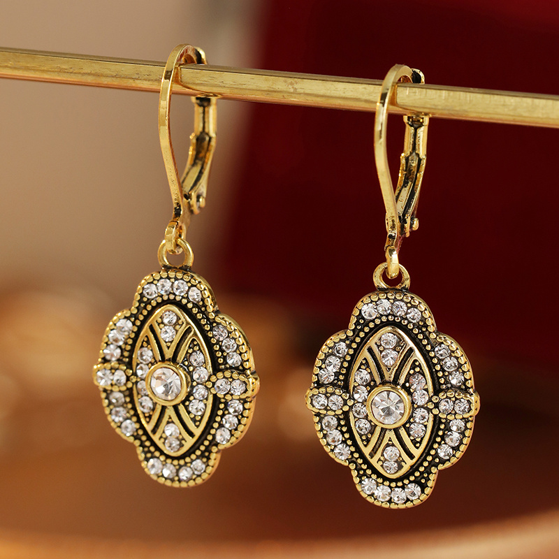 TEMU Retro Engraved Ladies' Pendant Earrings, Long-style Earrings With Synthetic Synthetic Zirconia Inlays, Suitable For Formal Dinners, Parties And