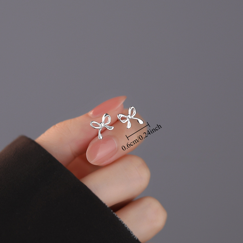 Women's Minimalist Bow Copper Stud Earrings, Versatile